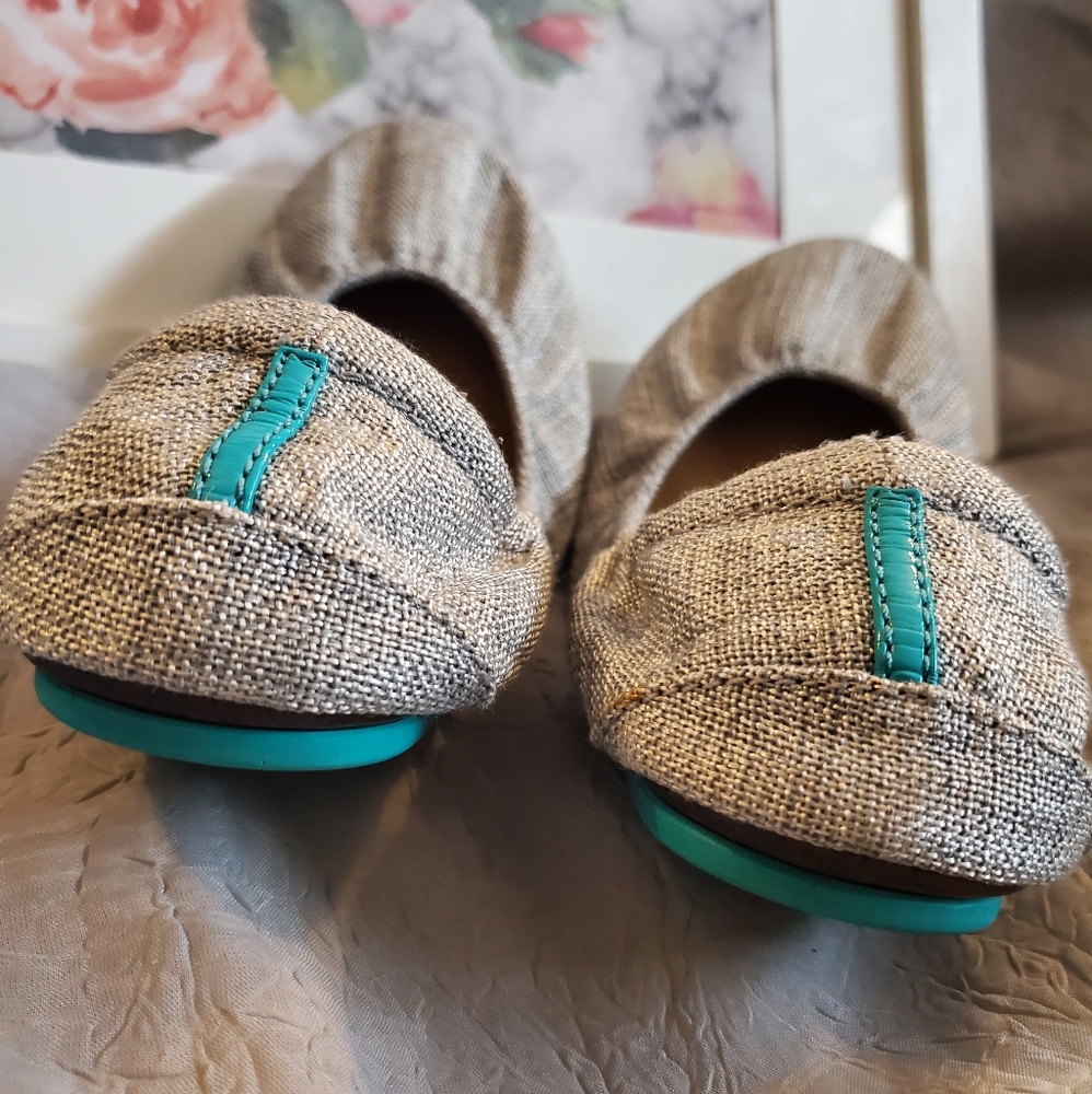 NUC Silver Lake Tieks